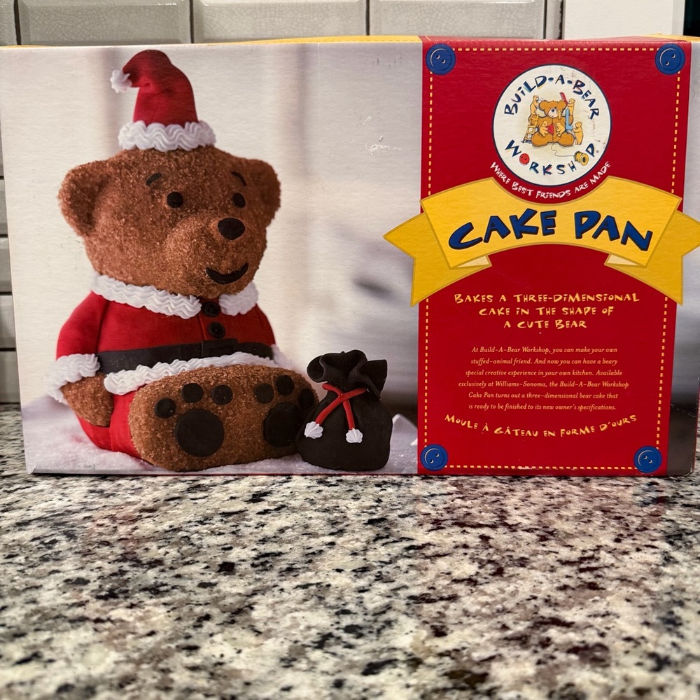Build-A-Bear Workshop Cake Pan